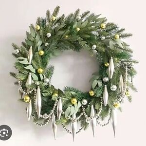 MARTHA STEWART 24" Greenery Wreath With Garland & Drops NEW msrp $88